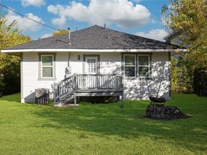 813  Elsbeth Street , Dallas Texas 75208