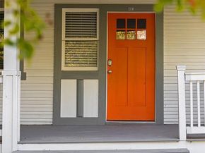 813  Elsbeth Street , Dallas Texas 75208