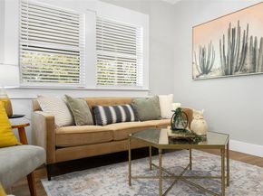 813  Elsbeth Street , Dallas Texas 75208