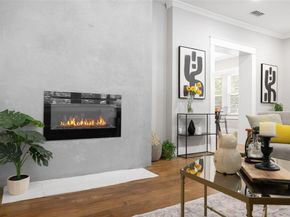 813  Elsbeth Street , Dallas Texas 75208