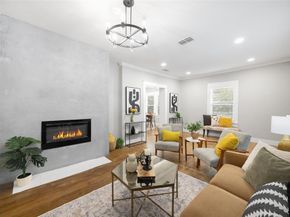 813  Elsbeth Street , Dallas Texas 75208