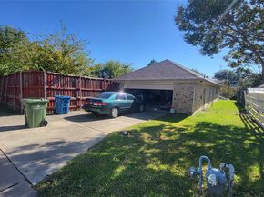 2229  Ridgewood  , Carrollton Texas 75006