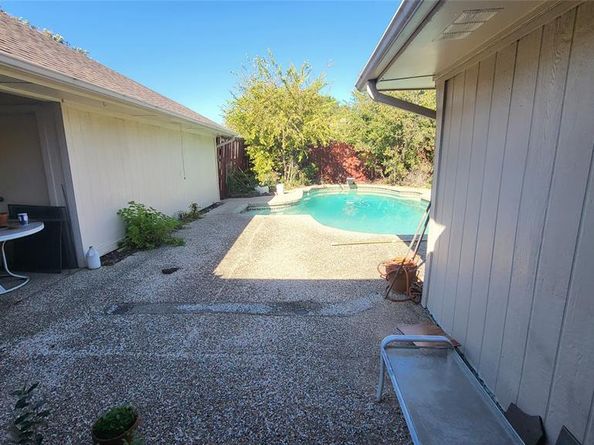 2229  Ridgewood  , Carrollton Texas 75006