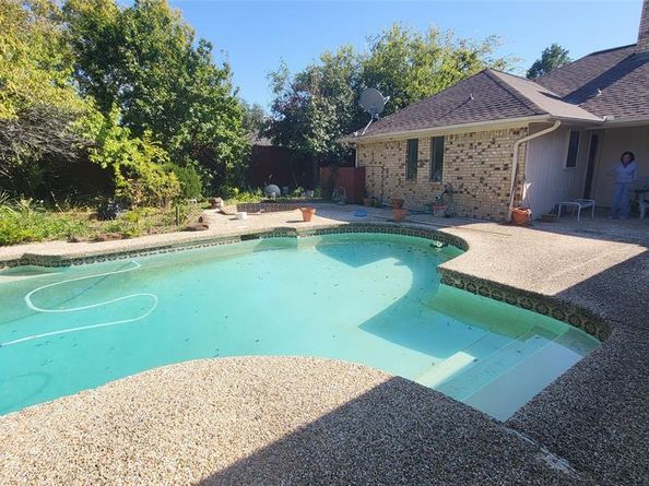 2229  Ridgewood  , Carrollton Texas 75006