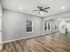 1615 E Hattie Street , Fort Worth Texas 76104