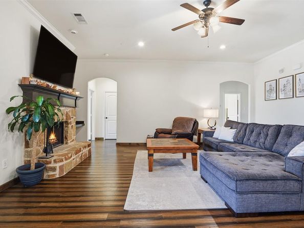 8900  Stone Top Drive , Fort Worth Texas 76179