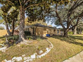 609  Kingsbridge Drive , Garland Texas 75040