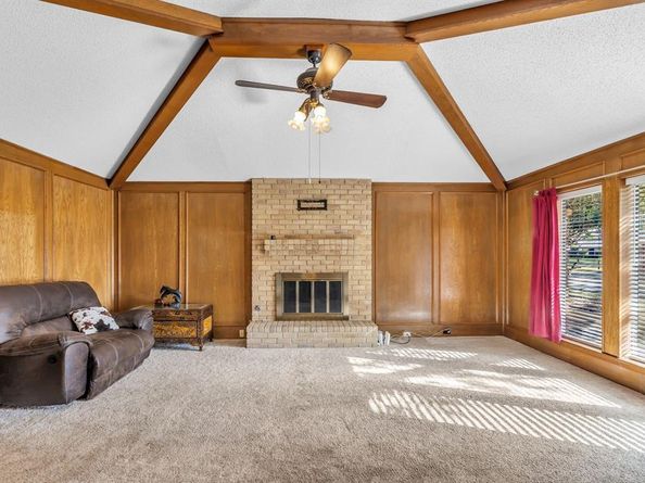 609  Kingsbridge Drive , Garland Texas 75040