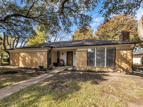 609  Kingsbridge Drive , Garland Texas 75040