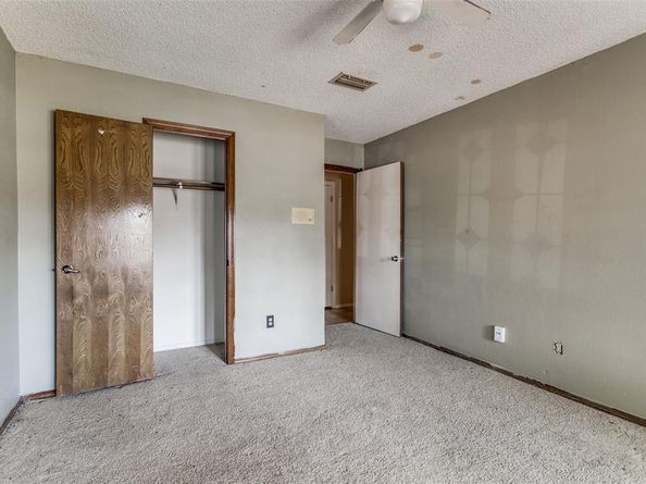 520  Baker Drive , Hurst Texas 76054