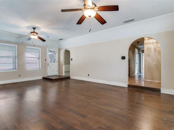 520  Baker Drive , Hurst Texas 76054