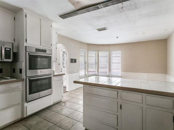 520  Baker Drive , Hurst Texas 76054