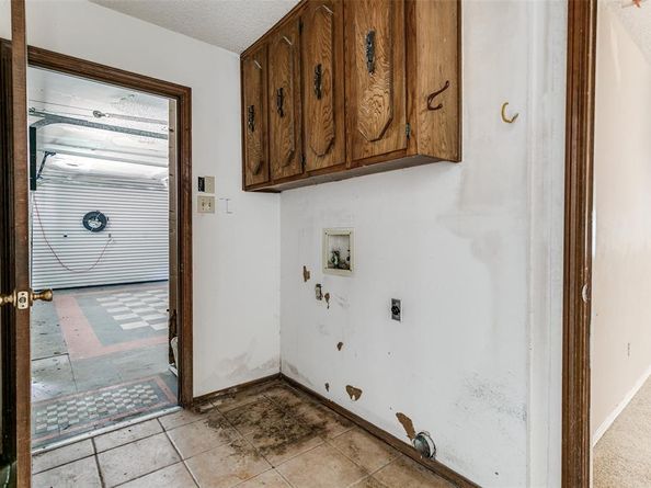 520  Baker Drive , Hurst Texas 76054