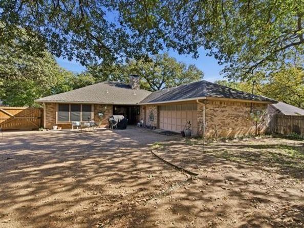 4109  Hackmore Loop , Irving Texas 75061