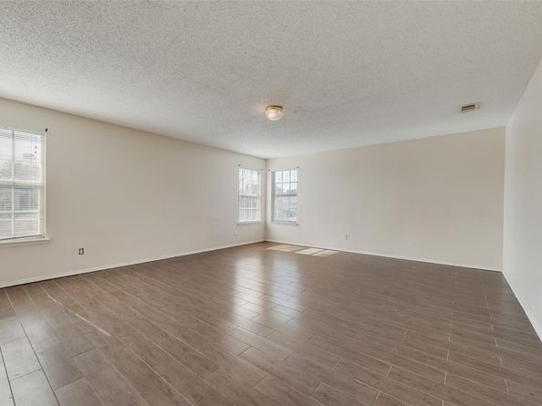 616  Jewelflower Drive , DeSoto Texas 75112