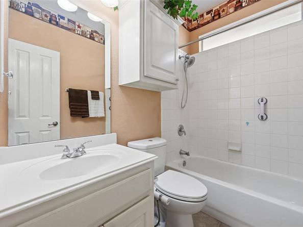 6796  Lakefront Drive , Grand Prairie Texas 75054