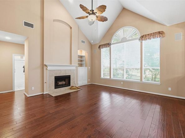 6796  Lakefront Drive , Grand Prairie Texas 75054