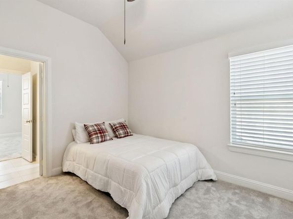 716  Nathanael Greene Court , Aubrey Texas 76227