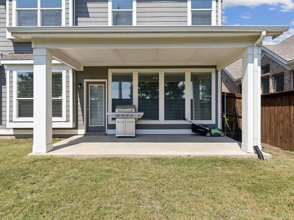 716  Nathanael Greene Court , Aubrey Texas 76227