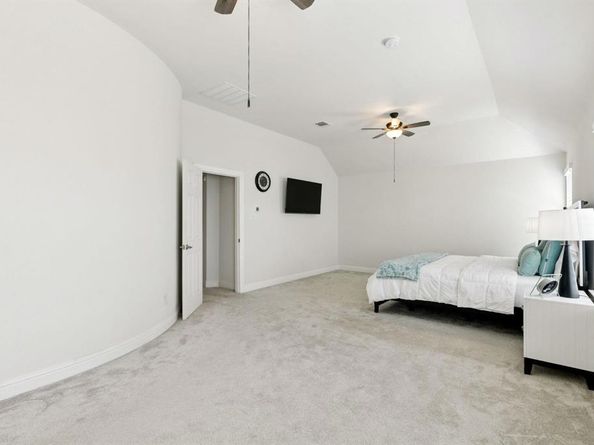 716  Nathanael Greene Court , Aubrey Texas 76227