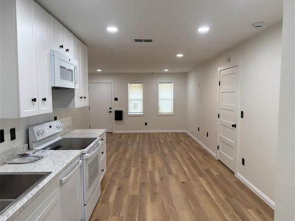 1430  Curtis Drive , Garland Texas 75040