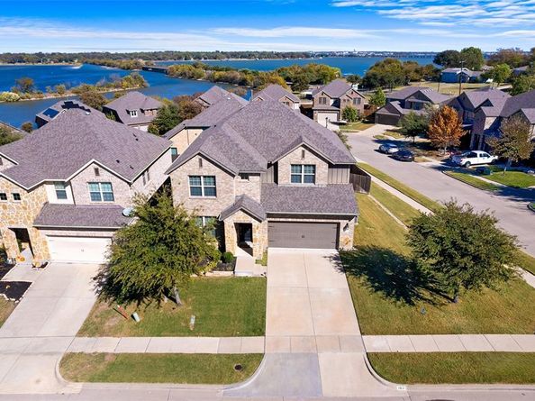1917  Edgewater Drive , Garland Texas 75043