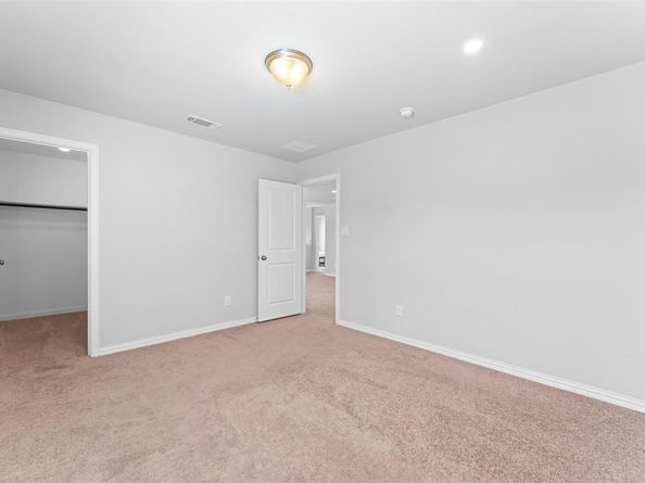 1917  Edgewater Drive , Garland Texas 75043