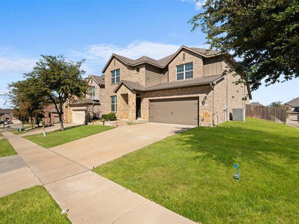 1917  Edgewater Drive , Garland Texas 75043