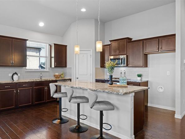 1917  Edgewater Drive , Garland Texas 75043