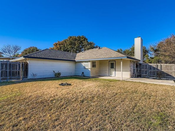 305  Bryan Place , Cedar Hill Texas 75104