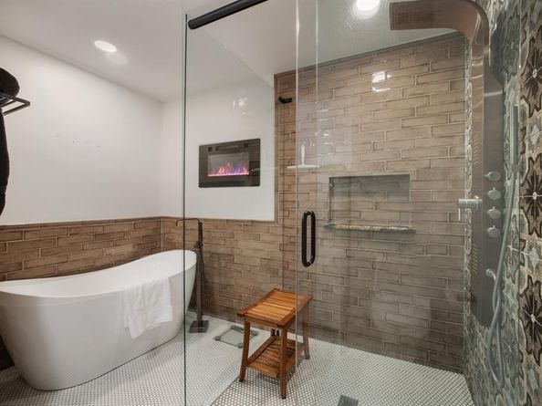 26  Lakeway Drive , Heath Texas 75032