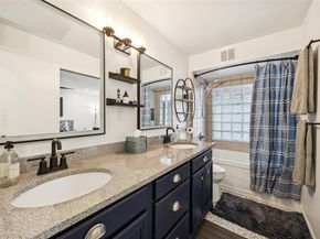 1711  Acorn Drive , Euless Texas 76039