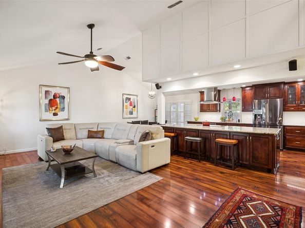 1711  Acorn Drive , Euless Texas 76039