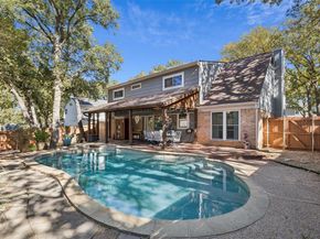 1711  Acorn Drive , Euless Texas 76039