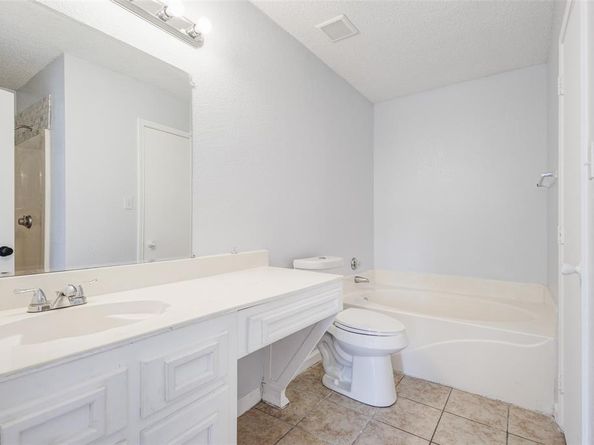 2135  Vine Lane , Dallas Texas 75217