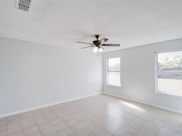 2135  Vine Lane , Dallas Texas 75217