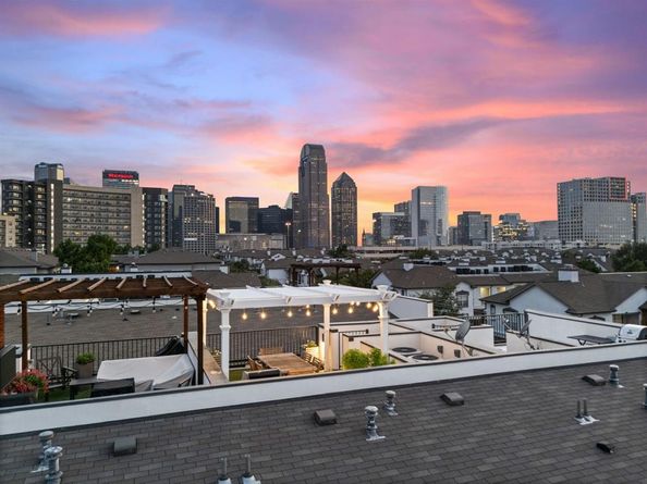 743  Cannen John Lane , Dallas Texas 75204