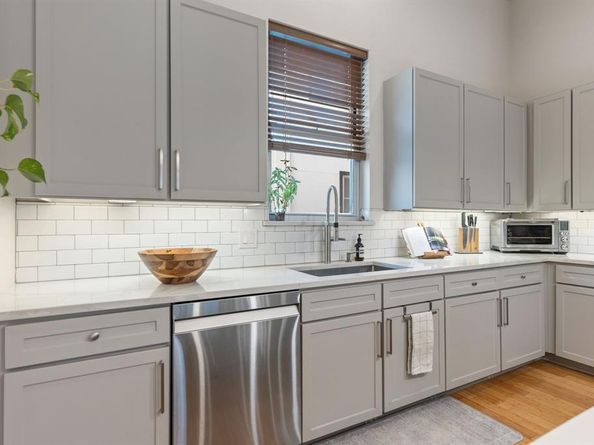 743  Cannen John Lane , Dallas Texas 75204