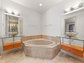 743  Cannen John Lane , Dallas Texas 75204