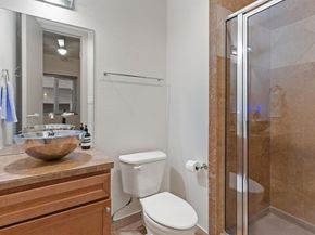 743  Cannen John Lane , Dallas Texas 75204