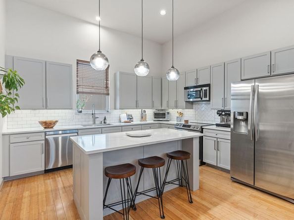 743  Cannen John Lane , Dallas Texas 75204