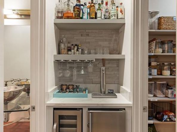 743  Cannen John Lane , Dallas Texas 75204