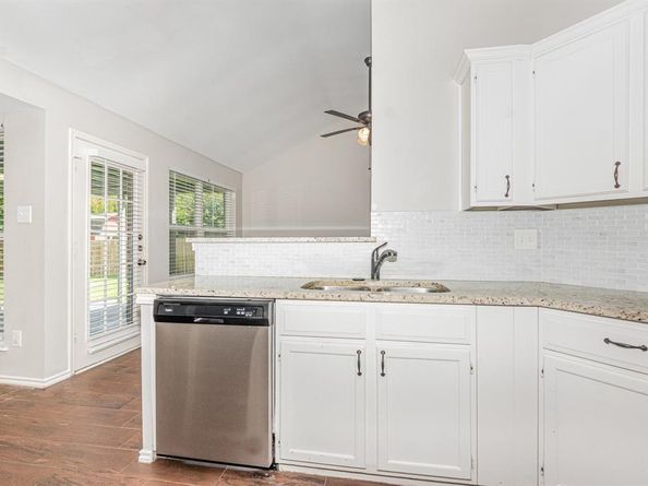 1529  Springaire Lane , Lewisville Texas 75077