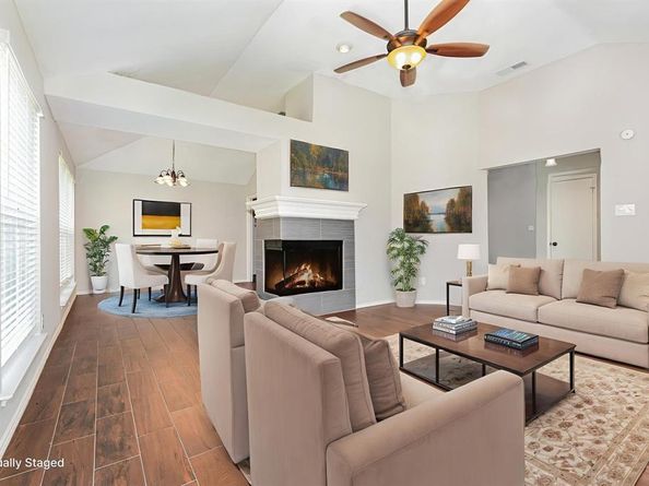 1529  Springaire Lane , Lewisville Texas 75077