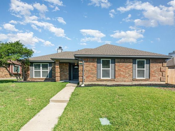 1529  Springaire Lane , Lewisville Texas 75077