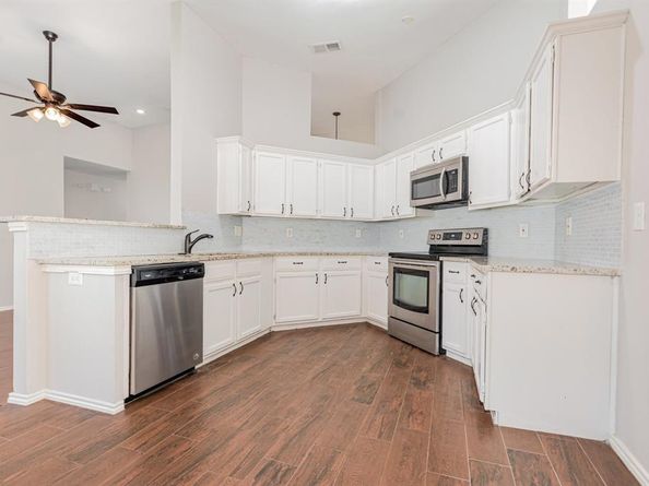 1529  Springaire Lane , Lewisville Texas 75077