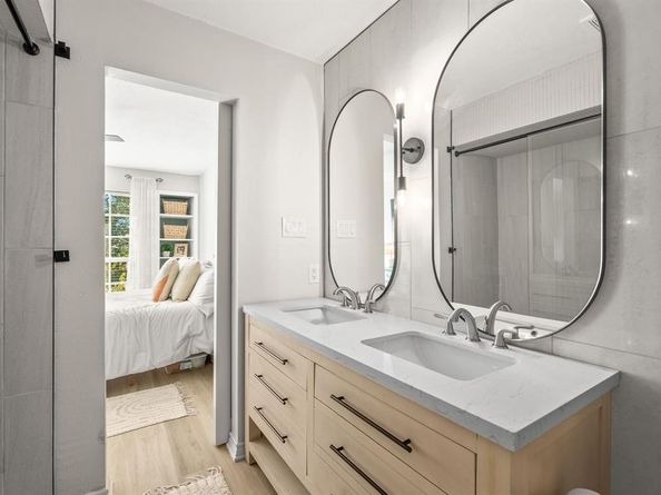 8550  Fair Oaks Crossing  111, Dallas Texas 75243