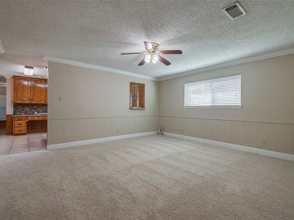 818  Westbrook Drive , Irving Texas 75060