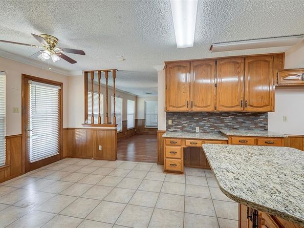 818  Westbrook Drive , Irving Texas 75060