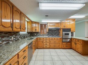 818  Westbrook Drive , Irving Texas 75060